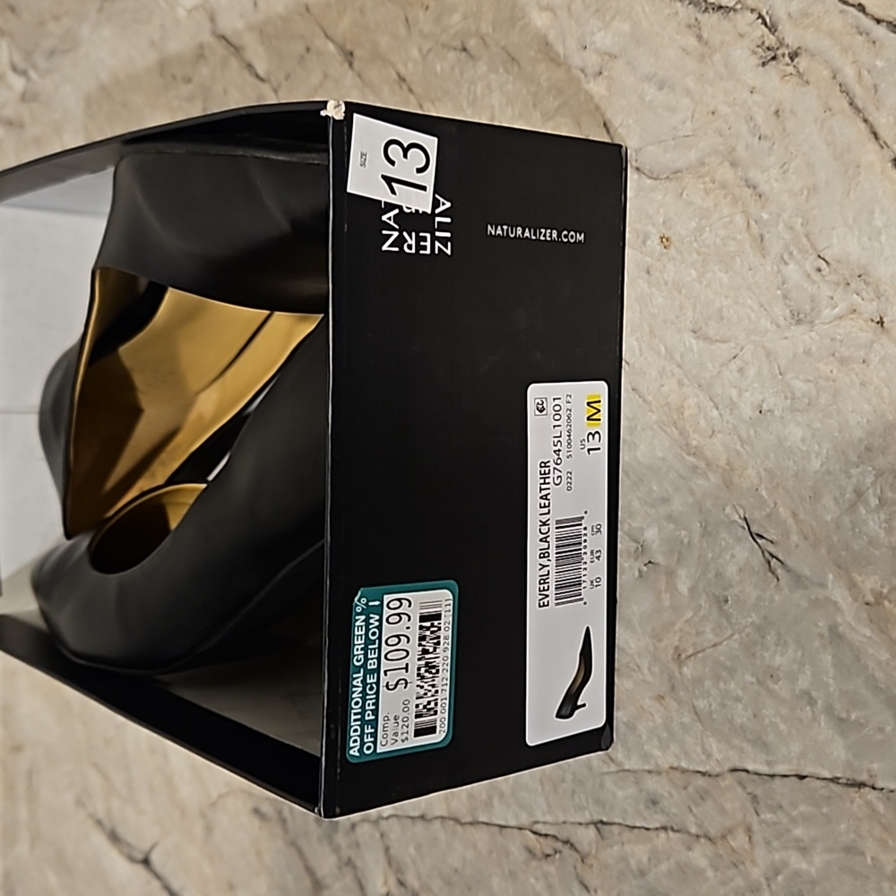 Naturalizer black leather pumpa